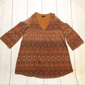 Aakaa burnt orange brown rust large L blouse 3/4 sleeve open shoulder
